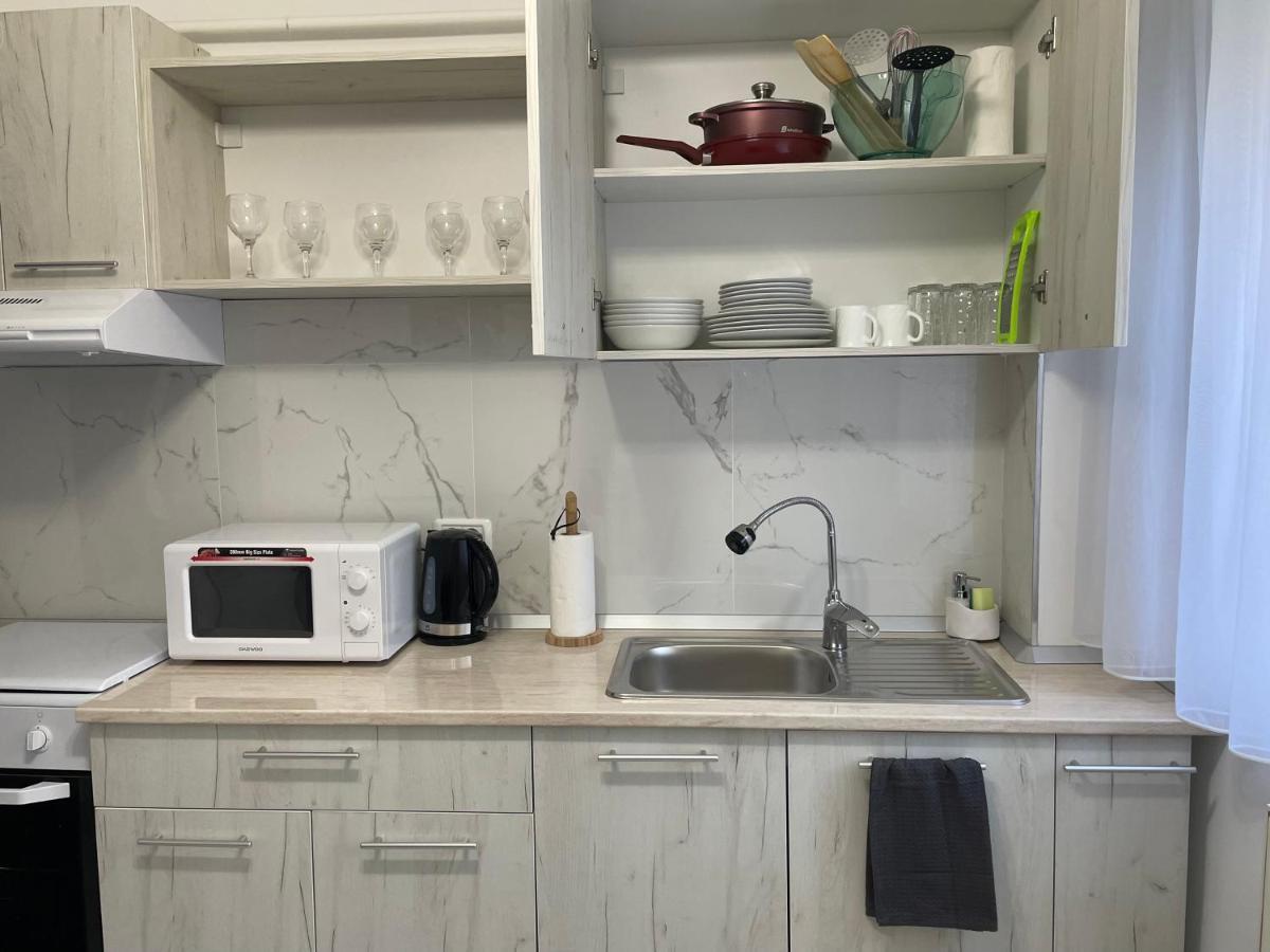 Comfort Apartment Targoviste Esterno foto