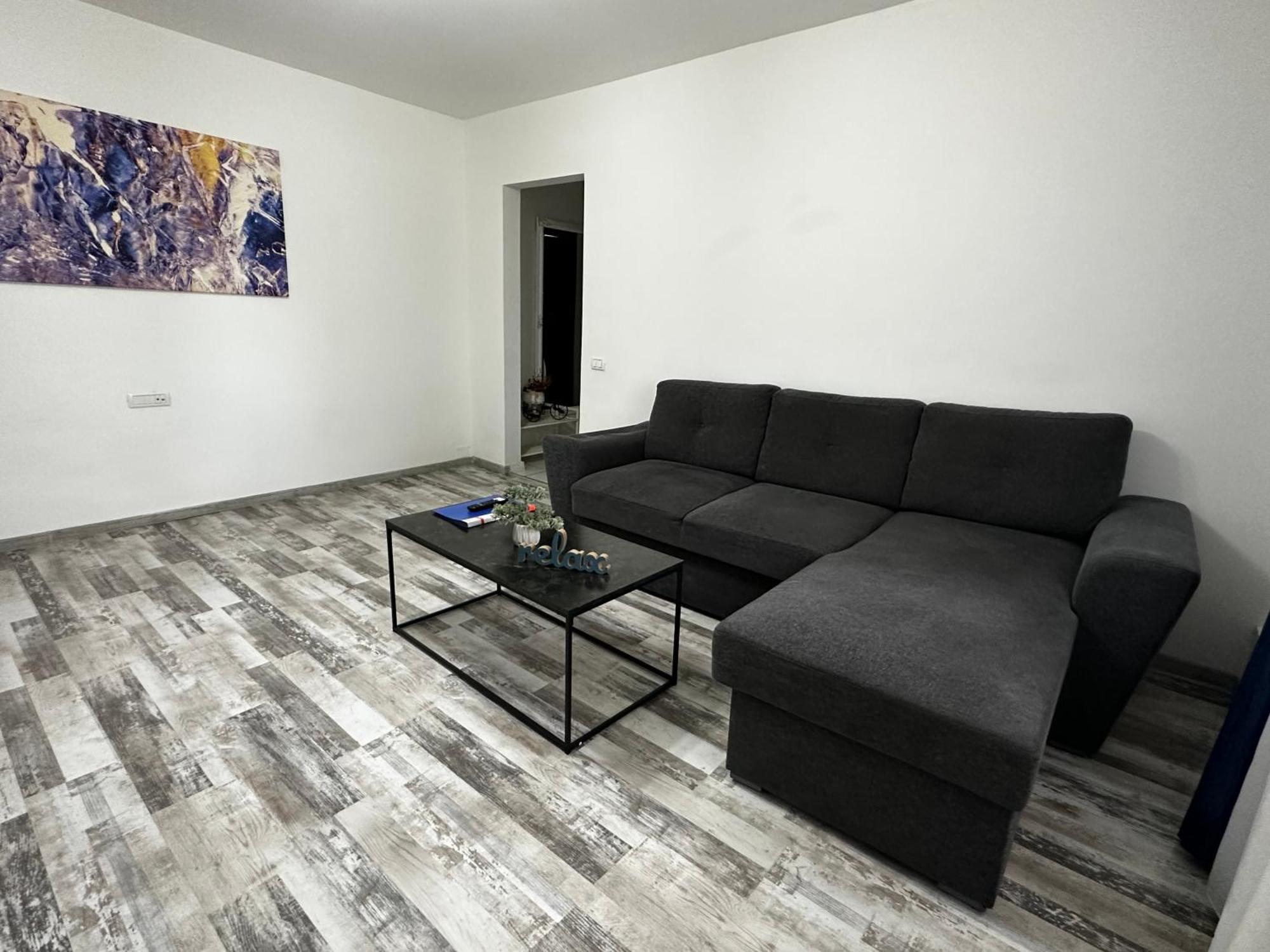 Comfort Apartment Targoviste Esterno foto