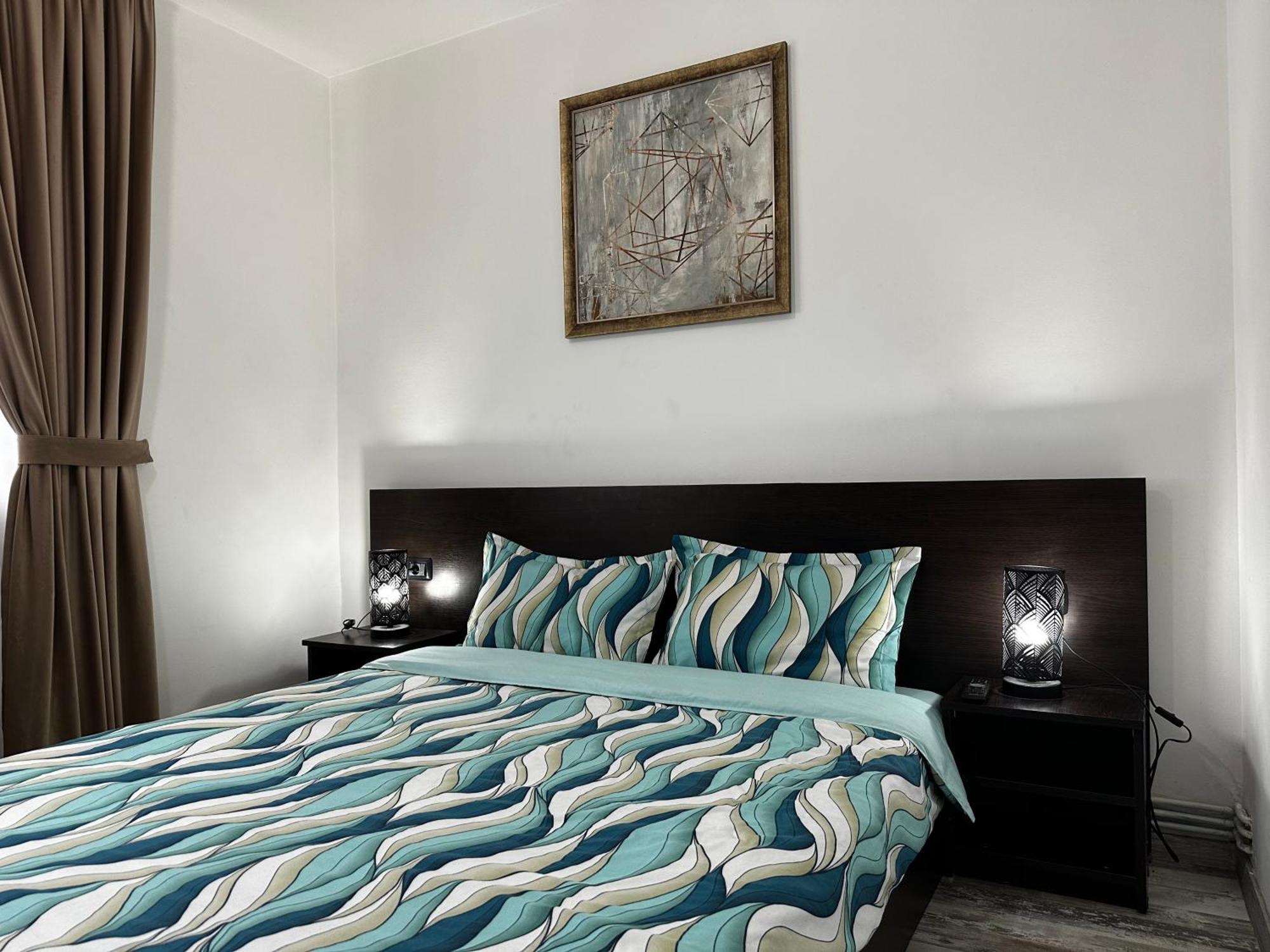 Comfort Apartment Targoviste Esterno foto