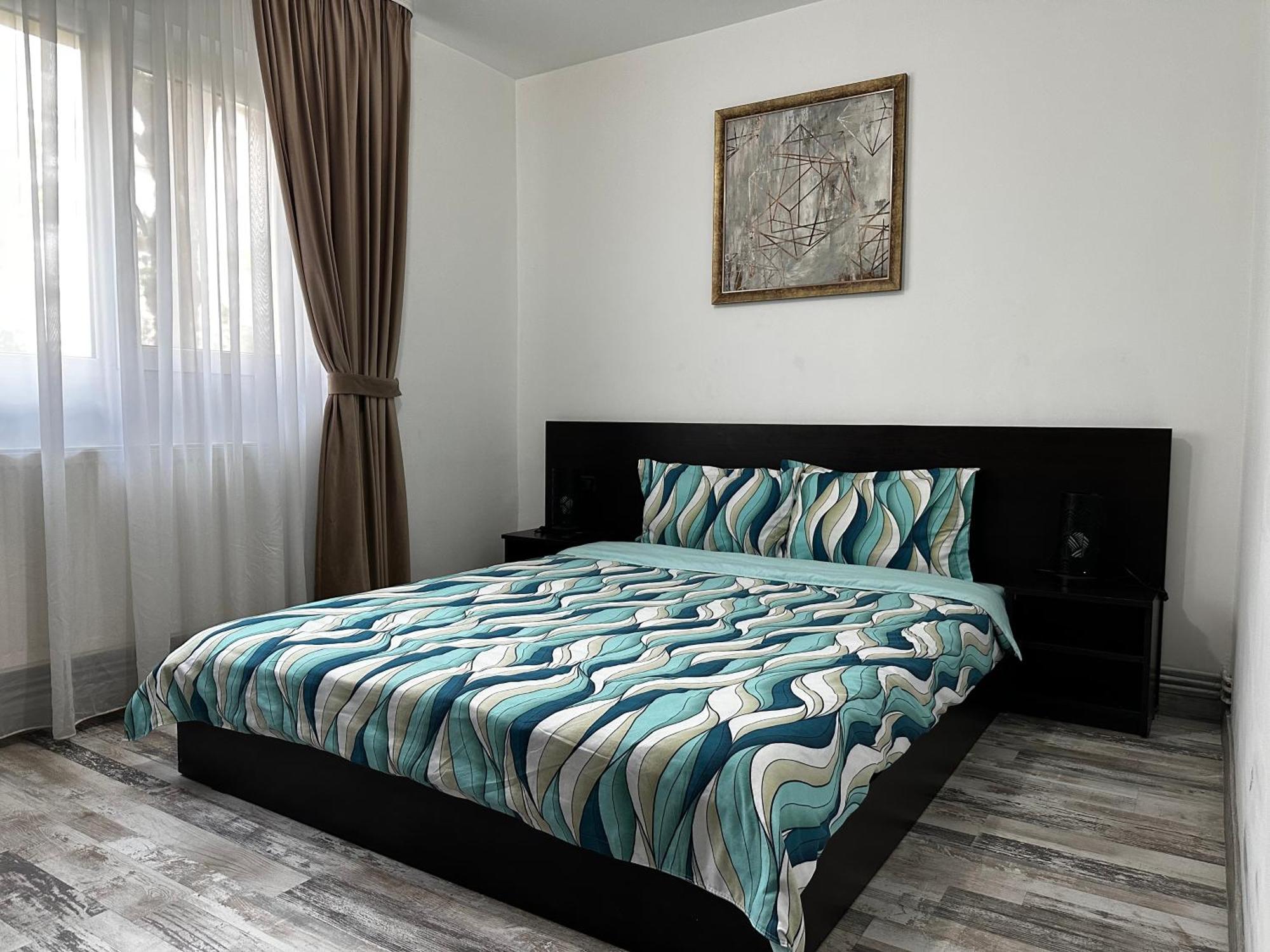 Comfort Apartment Targoviste Esterno foto